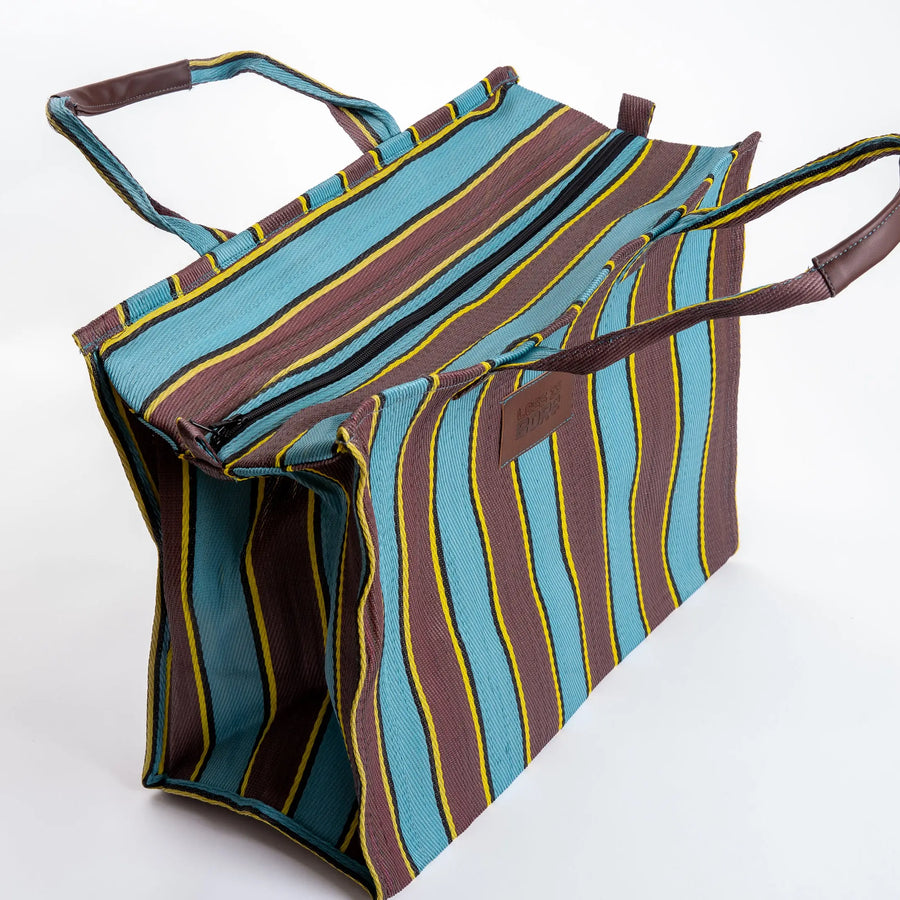 Explorer bag in Sky & Steel colors, made of recycled nylon, from Less is Bore
