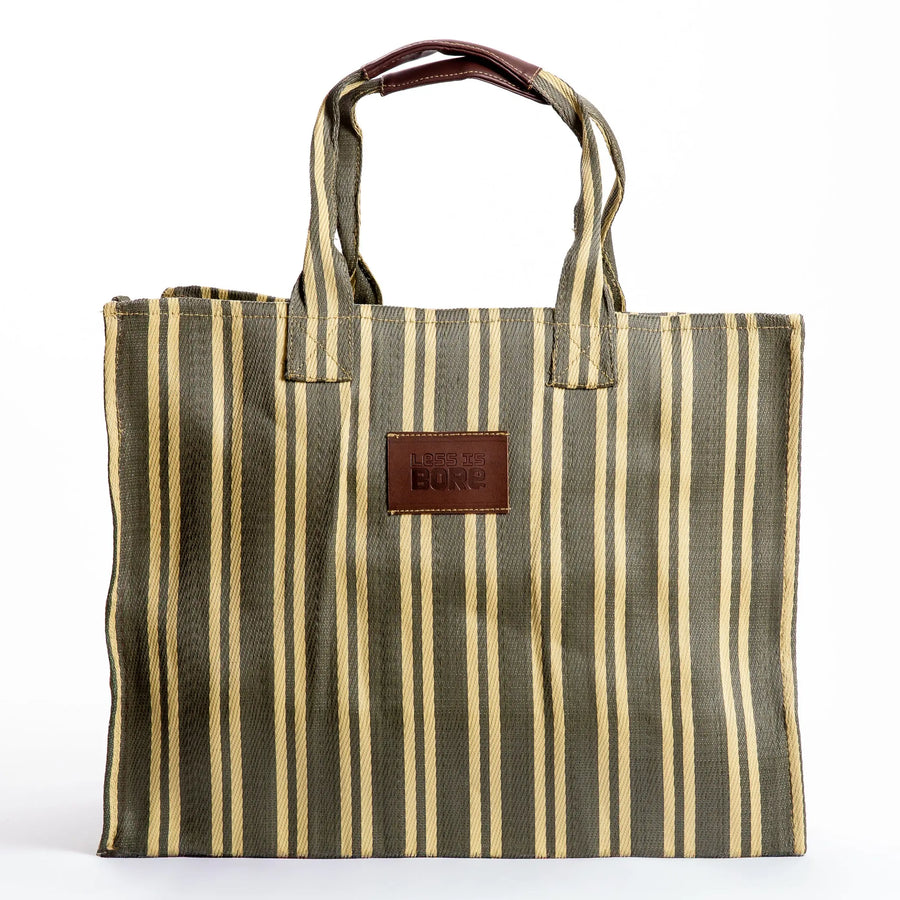 Explorer bag in Pine & Pearl colors, made of recycled nylon, from Less is Bore