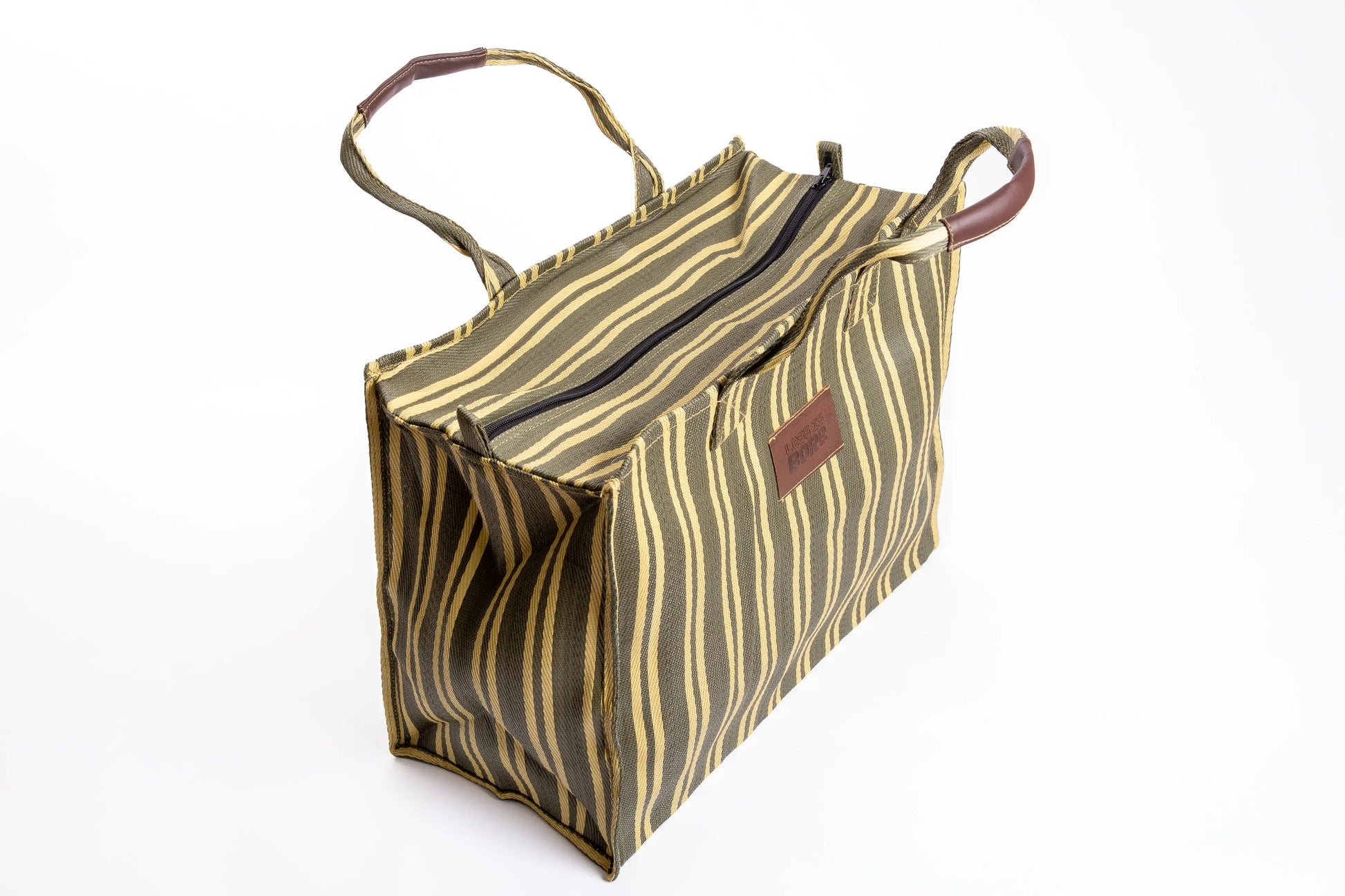 Explorer bag in Pine & Pearl colors, made of recycled nylon, from Less is Bore
