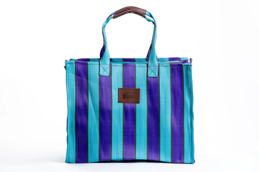 Explorer bag in Sky & Surf colors, made of recycled nylon, from Less is Bore