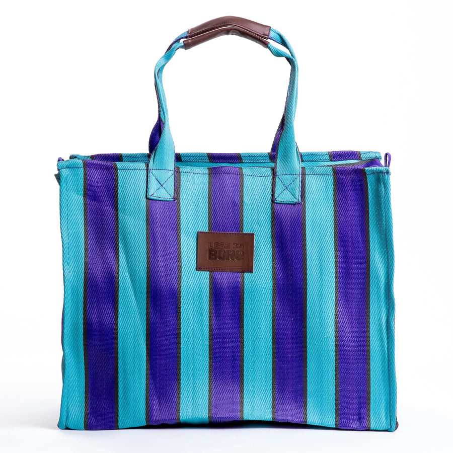 Explorer bag in Sky & Surf colors, made of recycled nylon, from Less is Bore