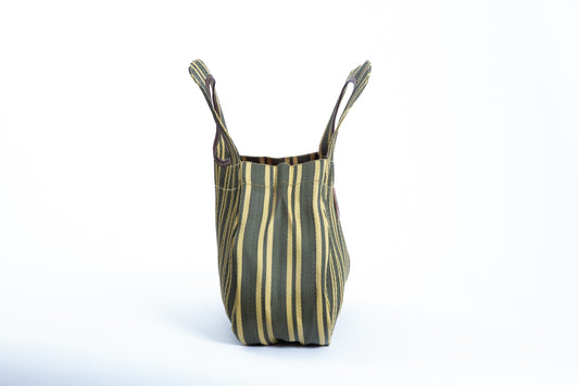 Fidget bag in Pine & Pearl colors, made of recycled nylon, from Less is Bore